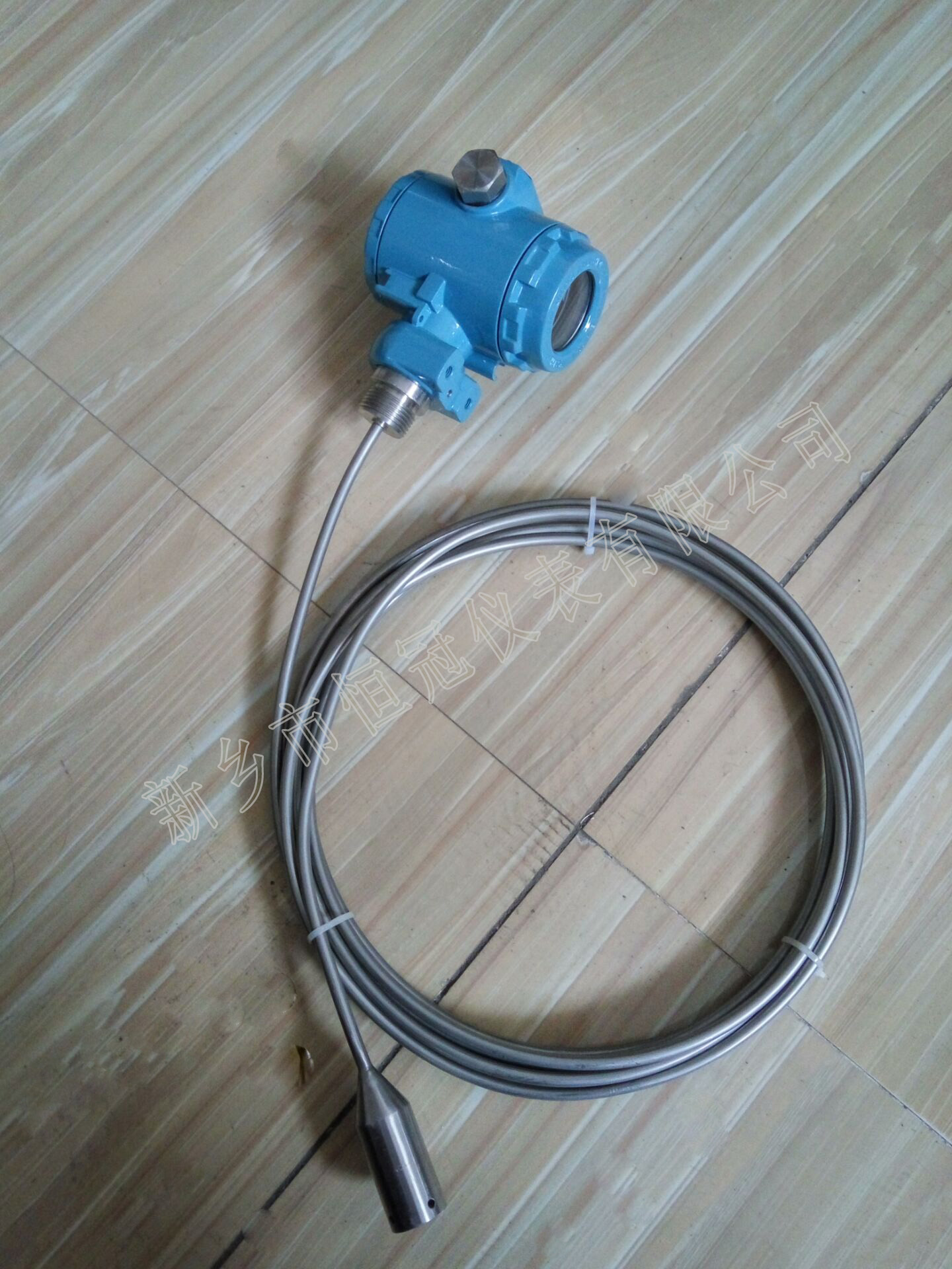 江蘇省訂制的智能油位傳感器（鋼纜型）已發(fā)貨，杜經(jīng)理您保持手機暢通，以方便接收