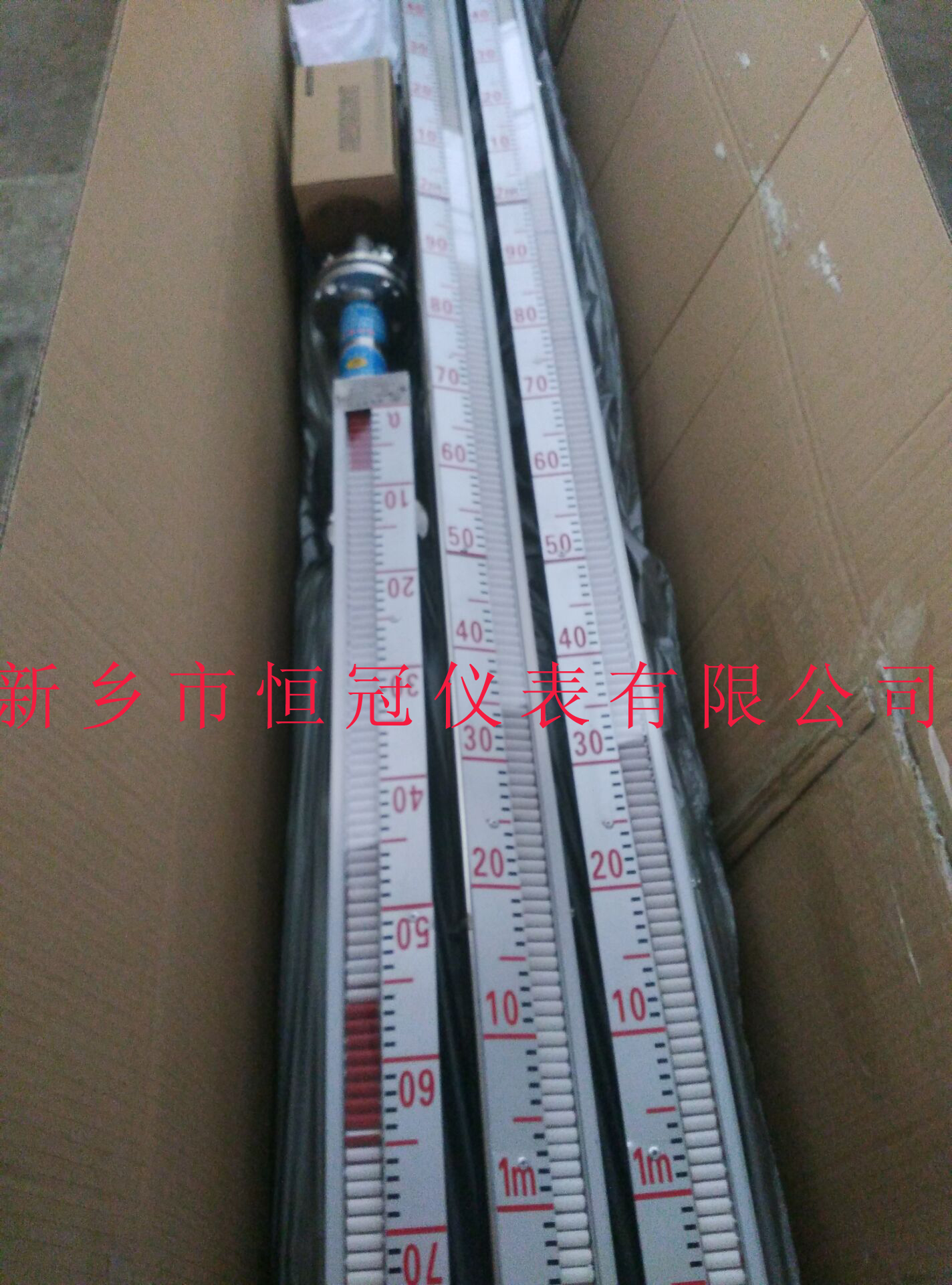 大連訂制的磁性翻板式液位計已發(fā)貨，李經(jīng)理您保持手機暢通，以方便接收